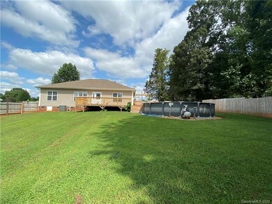 213 Scotts Creek Rd, Statesville, NC 28625 - photo 3