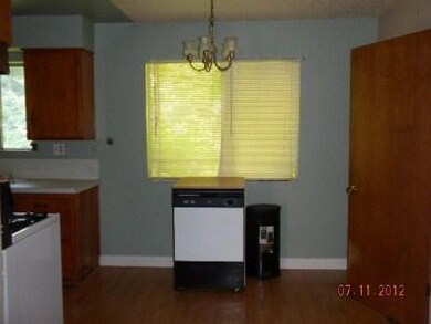 414 3rd St, Rogue River, OR 97537 - photo 5