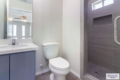 2815 E Price Rd unit L122, Brownsville, TX 78521 - photo 5