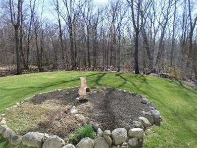 437 Bullard St, Holden, MA 01520 - photo 5