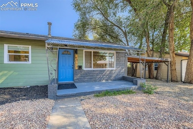 Single story w/basement featuring a covered front porch