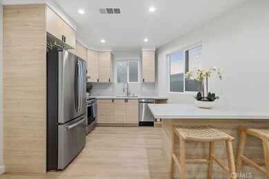 767 Fairmont Ave unit A, Glendale, CA 91203 - photo 3