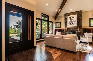 739 NW Yosemite Dr, Bend, OR 97701 - photo 6