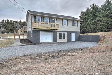 103 Townsend Rd, Fall Branch, TN 37656 - photo 2