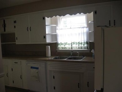 13 Anderson St, Inman, SC 29349 - photo 5