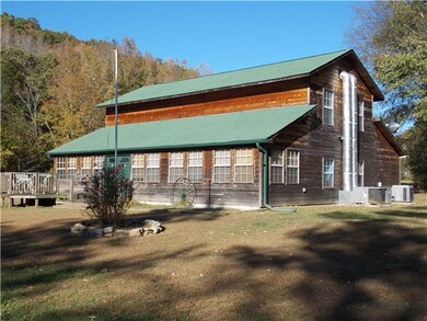 2307 Mayberry Prong Rd, Linden, TN 37096 - photo 3