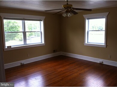 118 N Delsea Dr, Clayton, NJ 08312 - photo 2