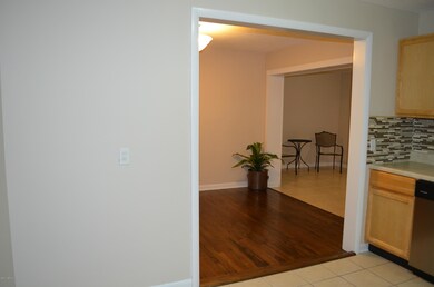 2521 Provost Rd E, Jacksonville, FL 32216 - photo 5