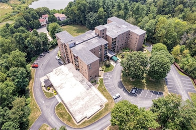 3 Alta Vita Dr unit 205, Greensburg, PA 15601 - photo 4