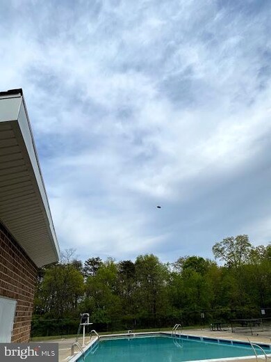 8476 Snowden Oaks Place, Laurel, MD 20708 - photo 4