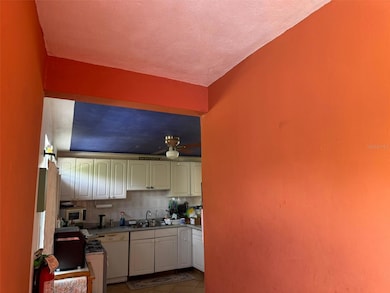 Upstairs Apartment Entrance Foyer