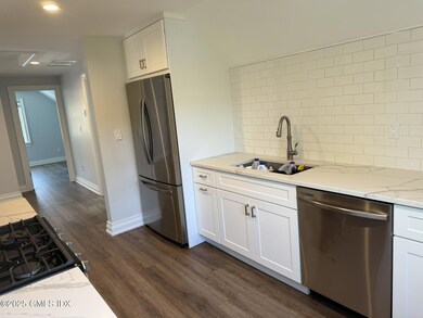 104 Pemberwick Rd unit 3, Greenwich, CT 06831 - photo 3