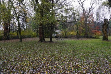 Spacious fenced rear yard