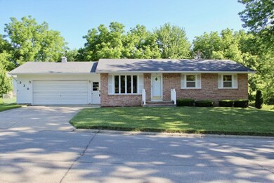 320 S 8th Ave W, Newton, IA 50208 - photo 2