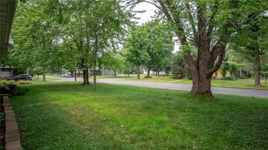 122 18th St N unit A, Menomonie, WI 54751 - photo 7