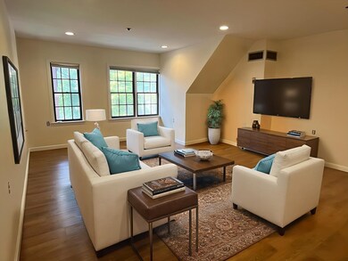 324 Washington St unit 301, Wellesley Hills, MA 02481 - photo 6