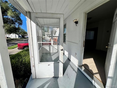 7027 Meadow Ave, Warren, MI 48091 - photo 4