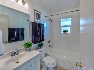 109 108th St SE, Everett, WA 98208 - photo 2