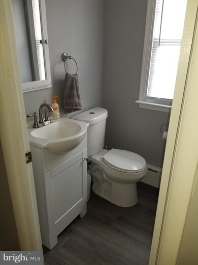 2014 Hemlock Rd, Norristown, PA 19403 - photo 3