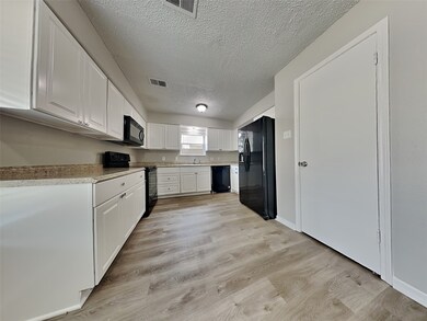 4810 Algernon Dr, Spring, TX 77373 - photo 4