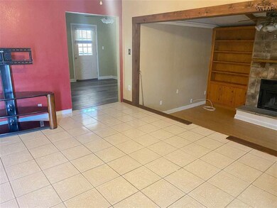 1221 Montgomery St, Wichita Falls, TX 76302 - photo 2