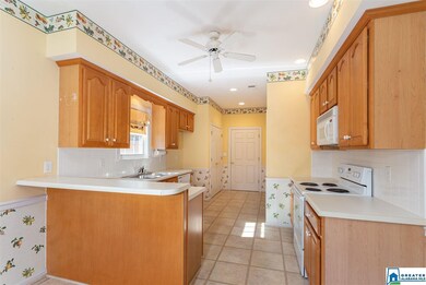 4605 Fairfax Ct, Birmingham, AL 35235 - photo 7