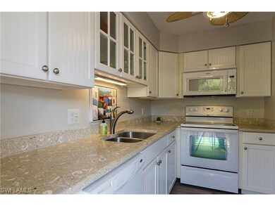 566 Broad Ave S unit 566, Naples, FL 34102 - photo 3