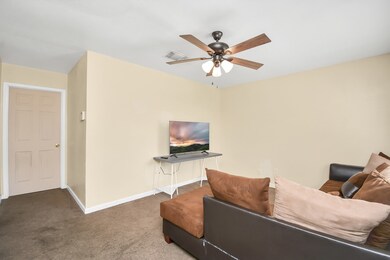 1034 Pilot Point Dr, Houston, TX 77038 - photo 5