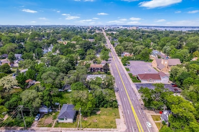 719 E Apple Ave, Muskegon, MI 49442 - photo 2