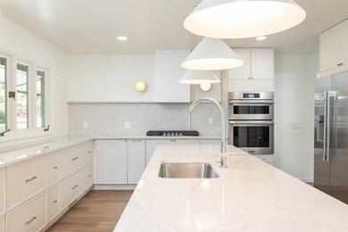 884 N Shrewsbury Ln, Fayetteville, AR 72701 - photo 5