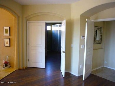 entry to huge walkin closet in master