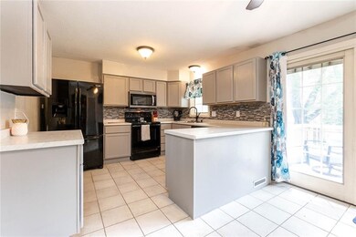 1500 Hackley Ave, Des Moines, IA 50315 - photo 3