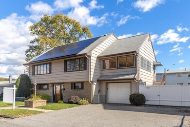 20 Prentiss St, Malden, MA 02148 - photo 2