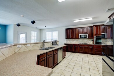 29626 Legends Place Dr, Spring, TX 77386 - photo 7