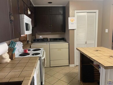 2412 SW 23rd St, Topeka, KS 66611 - photo 7