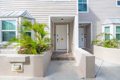 033-1075DuvalStreet-R1-KeyWest-FL-33040-