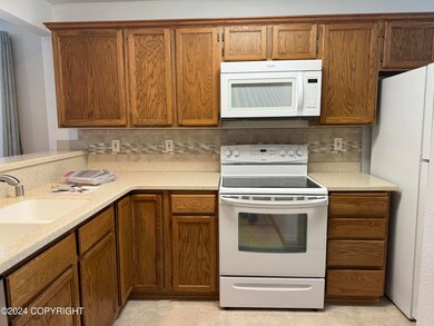 5634 E 40th Ave unit F103, Anchorage, AK 99504 - photo 6