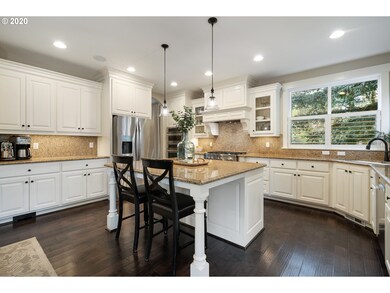 2952 Beacon Hill Dr, West Linn, OR 97068 - photo 7