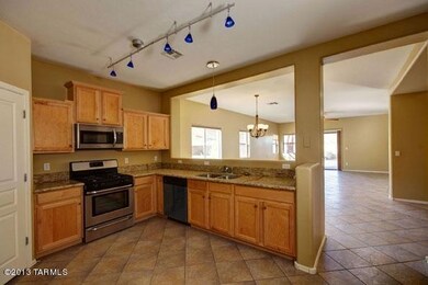2 Kitchen1