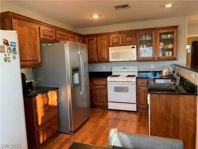 6084 Lazarro Ct, Las Vegas, NV 89139 - photo 6