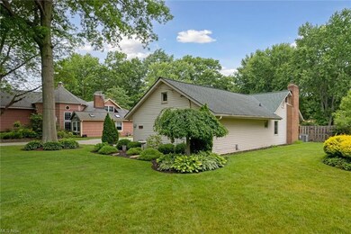 8674 Lindbergh Blvd, Olmsted Falls, OH 44138 - photo 3