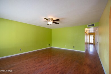 2602 E Pinchot Ave, Phoenix, AZ 85016 - photo 7