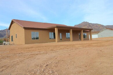 Covered rear patio
