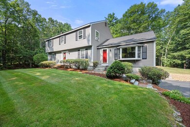 24 Holly Hill Dr, Amherst, NH 03031 - photo 3