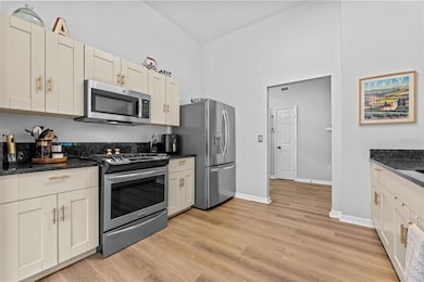 1635 Hulett Dr, Brandon, FL 33511 - photo 5