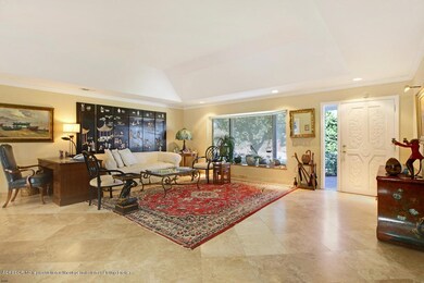 Foyer Living