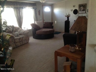 Mann Familyroom Entrance