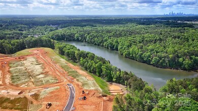 5357 Mint Harbor Way unit 302, Charlotte, NC 28269 - photo 6