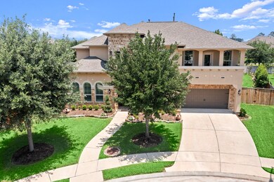 With this angle you are able to get a better feel for the size.  Check out that balcony!!!