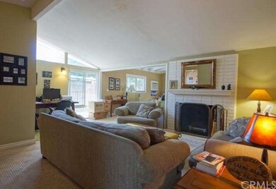 Living Room with fireplace